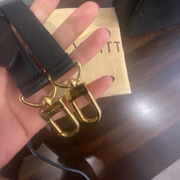 SOLD OUT”””””Louis Vuitton pochette metis empreint - Picture 6 of 7